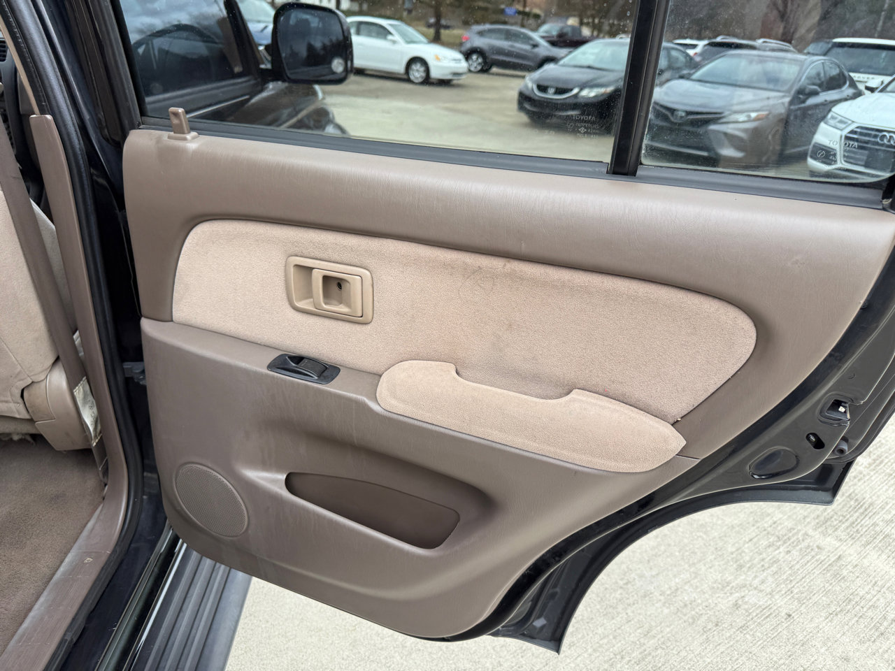 Used 2001 Toyota 4Runner SR5 image 24