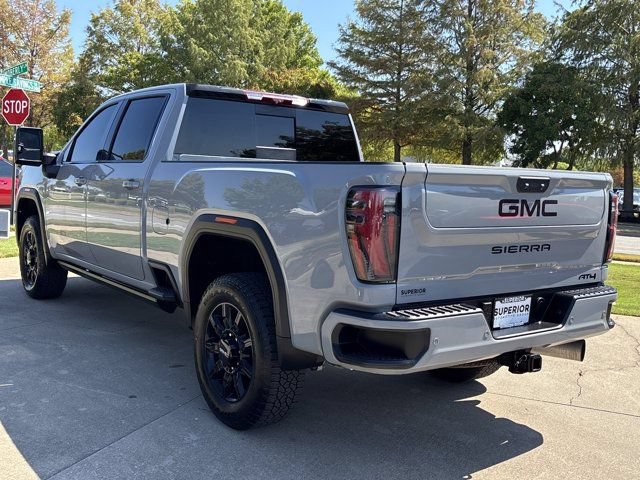 Used 2025 GMC Sierra 2500 AT4 w/ AT4 Premium Plus Package AWD/4WD image 8