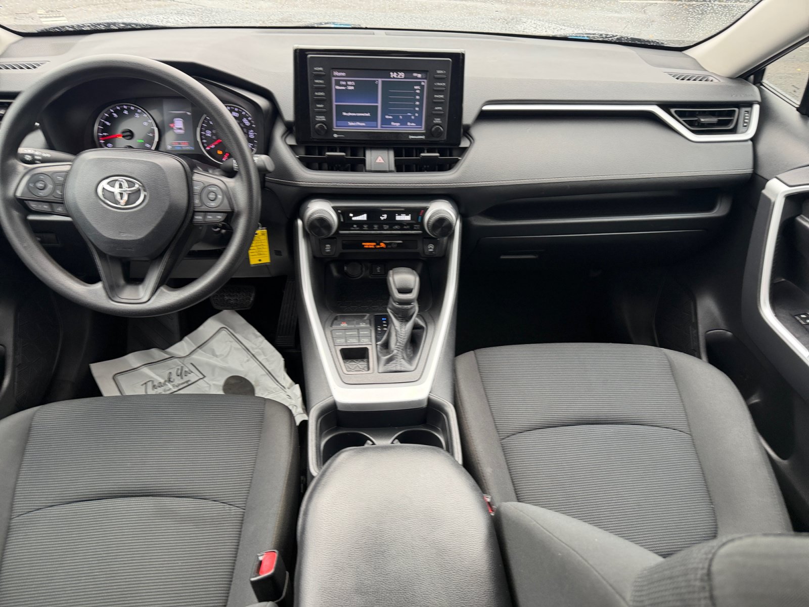 Used 2021 Toyota RAV4 LE AWD/4WD image 12