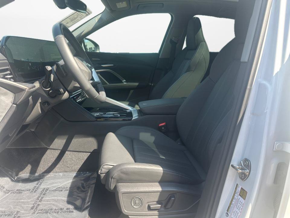 Used 2025 Audi Q5 Prestige AWD/4WD image 9