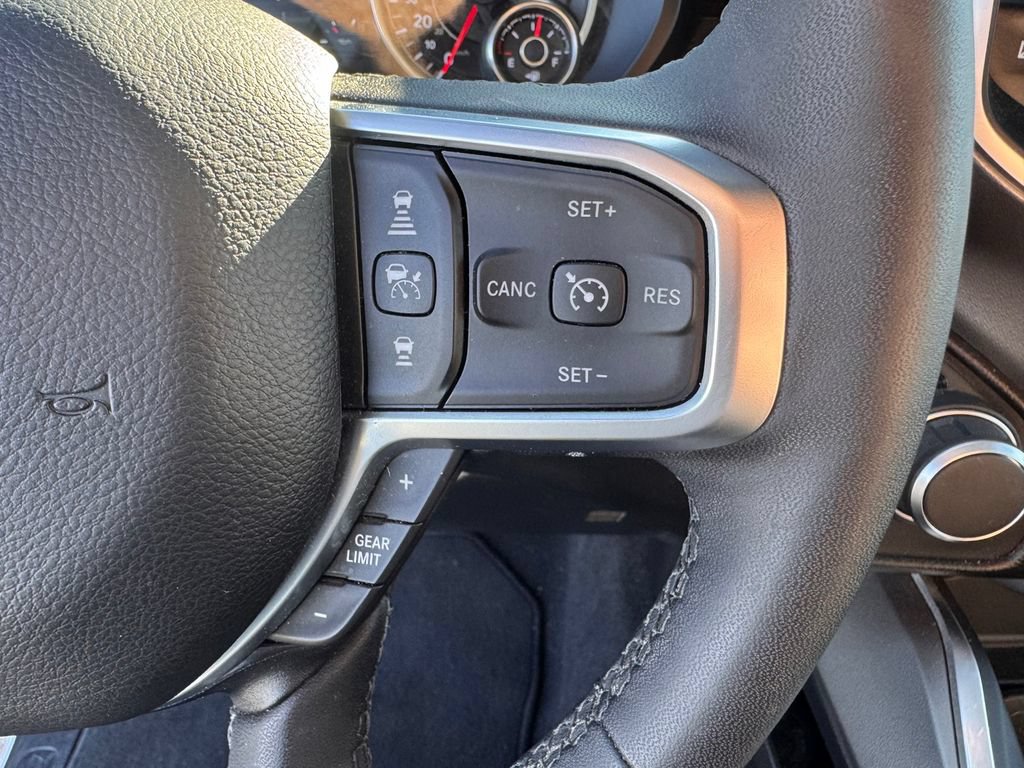 Used 2025 RAM 1500 Big Horn AWD/4WD image 18