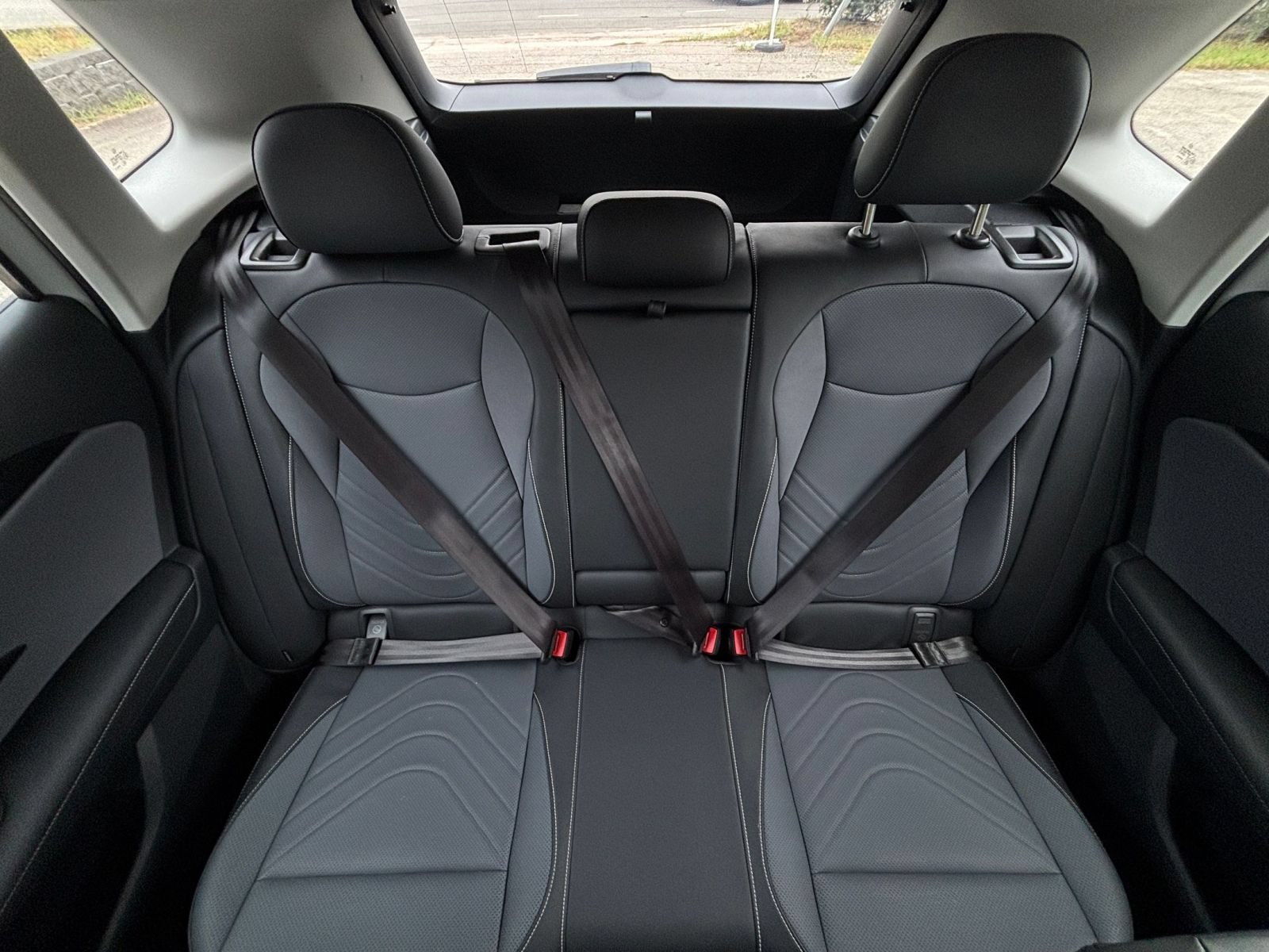Used 2026 Volkswagen Tiguan SE FWD image 38