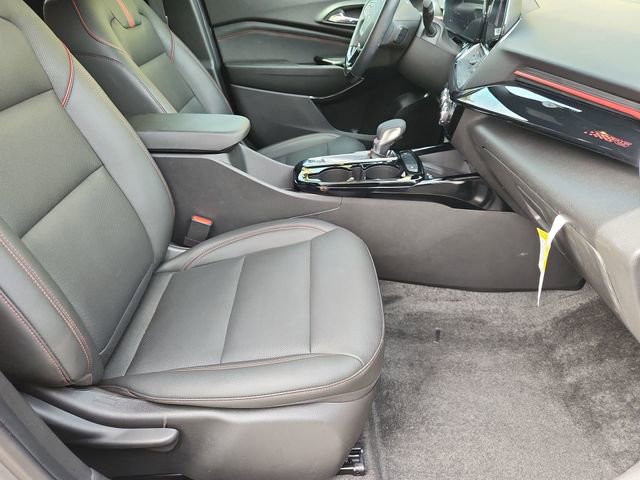 Used 2024 Chevrolet Trax RS w/ Sunroof Package image 26