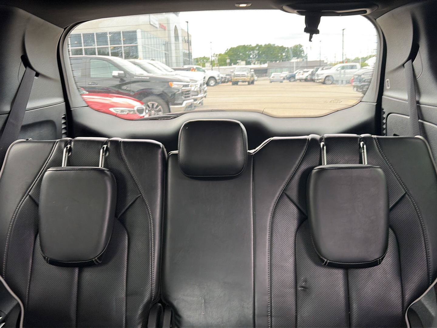 Used 2025 Chrysler Pacifica Limited FWD image 7