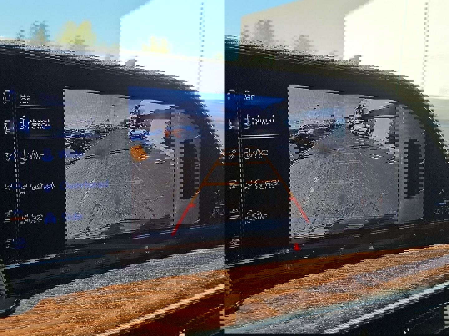 Used 2022 Cadillac Escalade Premium Luxury Platinum w/ Heavy-Duty Trailer Package image 14