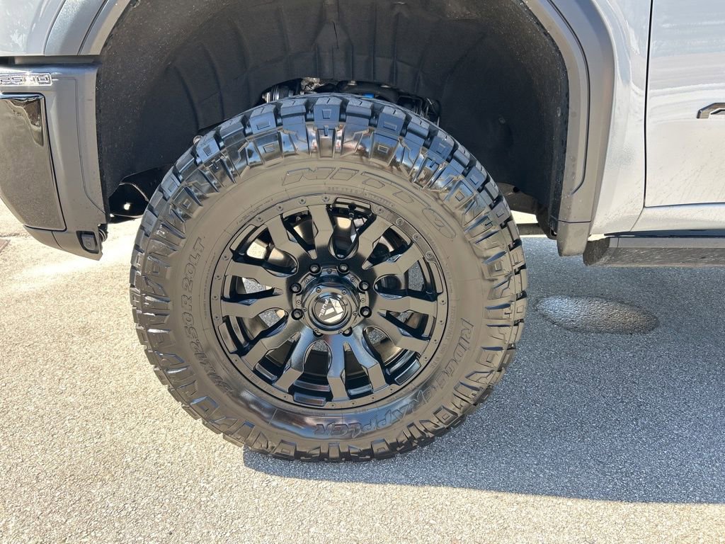 Used 2024 GMC Sierra 2500 AT4X image 50