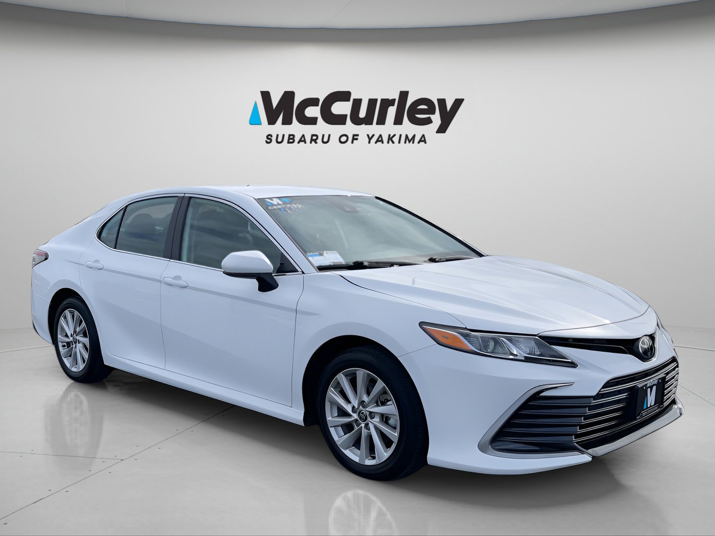 Used 2024 Toyota Camry LE FWD image 7