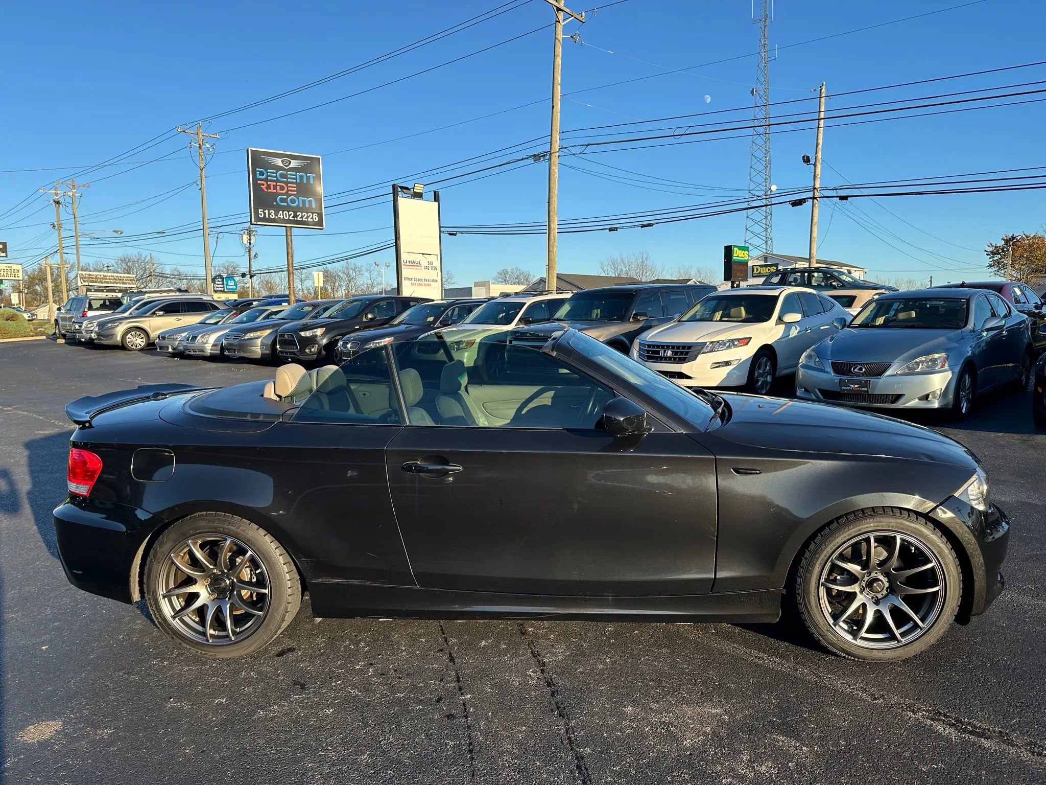 Used 2011 BMW 128i Convertible w/ Sport Pkg image 2