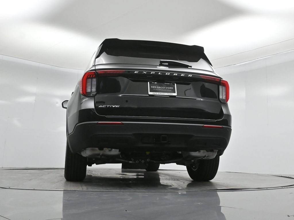 New 2026 Ford Explorer Active RWD image 49