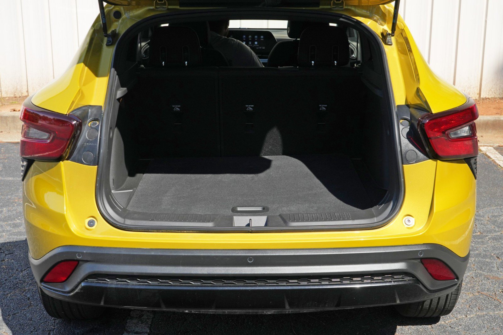 Used 2025 Chevrolet Trax RS w/ Driver Confidence Package FWD image 9