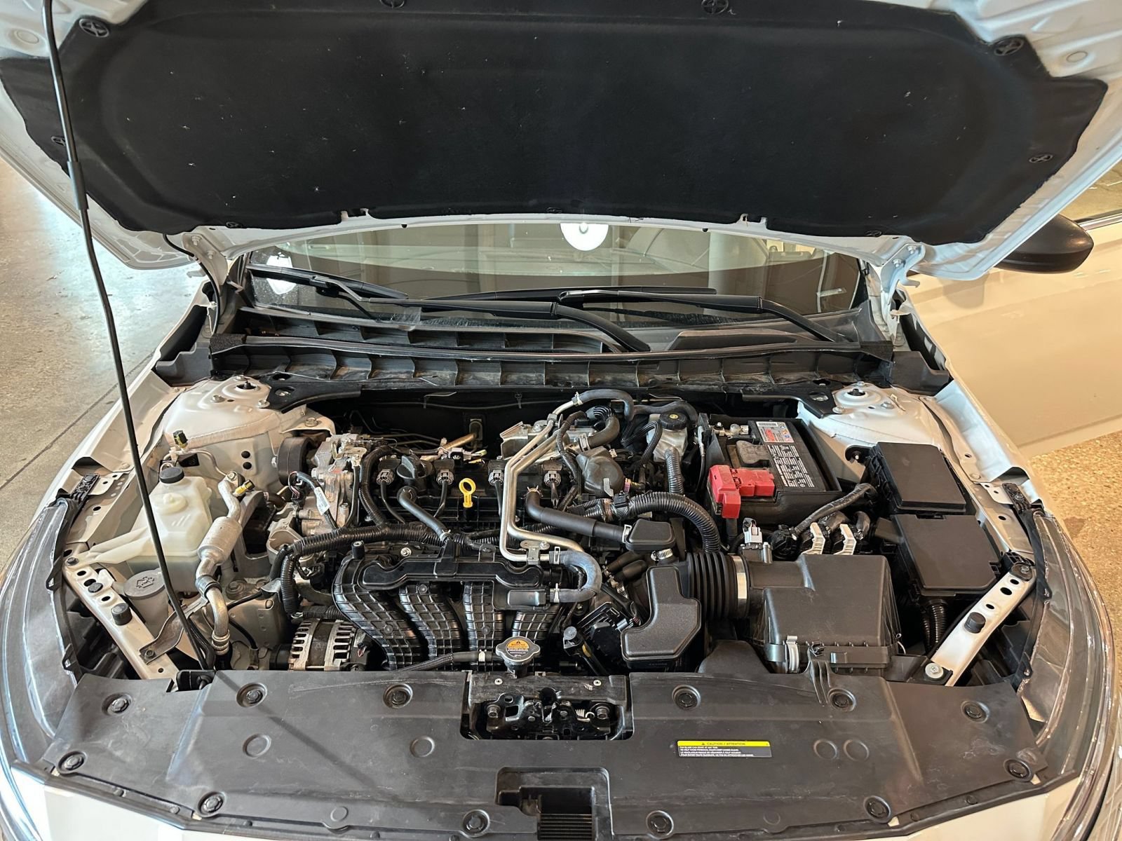 Used 2025 Nissan Altima 2.5 SV FWD image 31