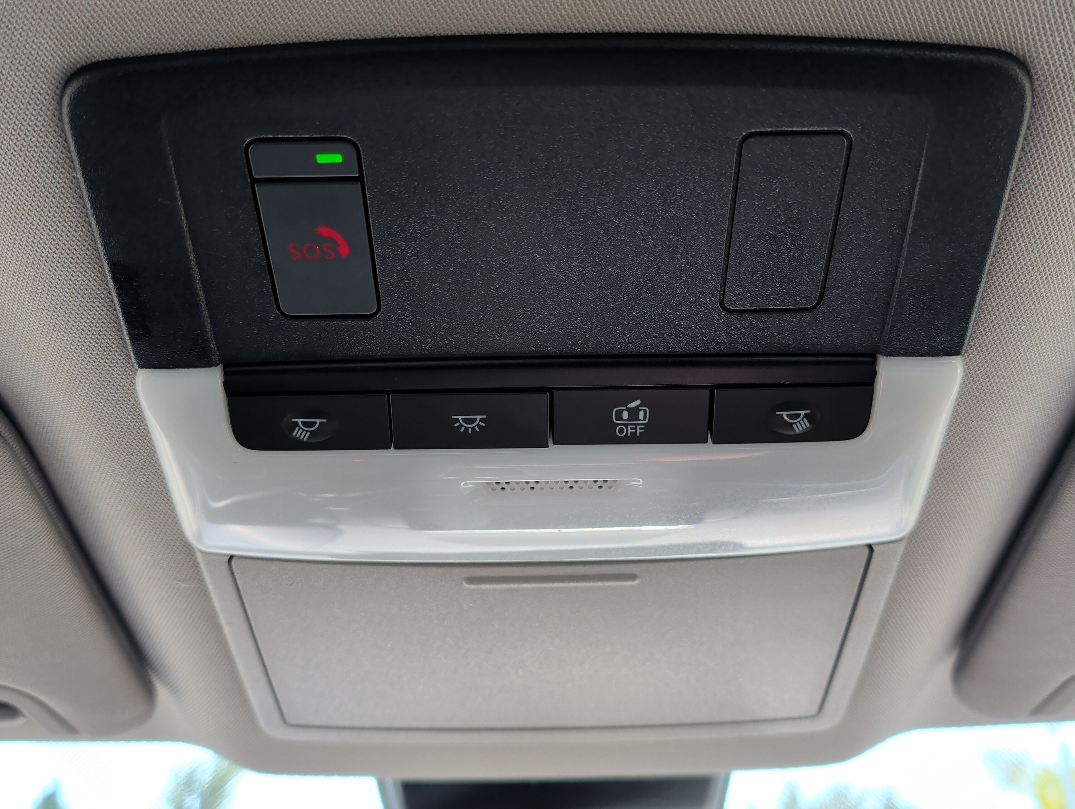 Used 2025 Nissan Altima 2.5 SV FWD image 32