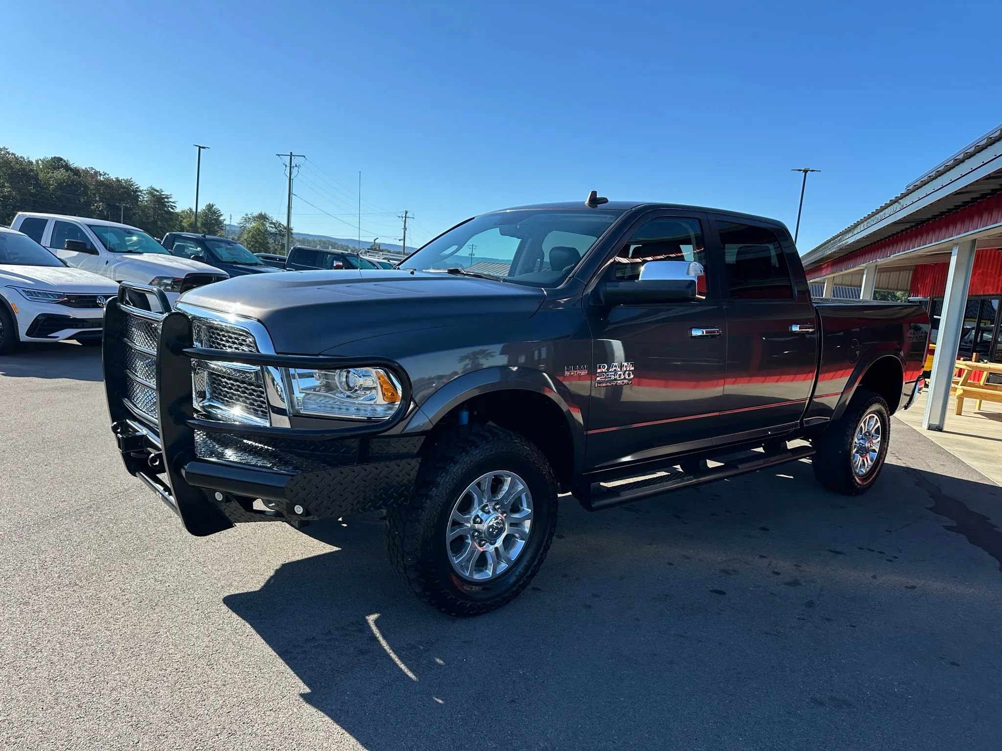 Used 2017 RAM 2500 Laramie AWD/4WD image 2