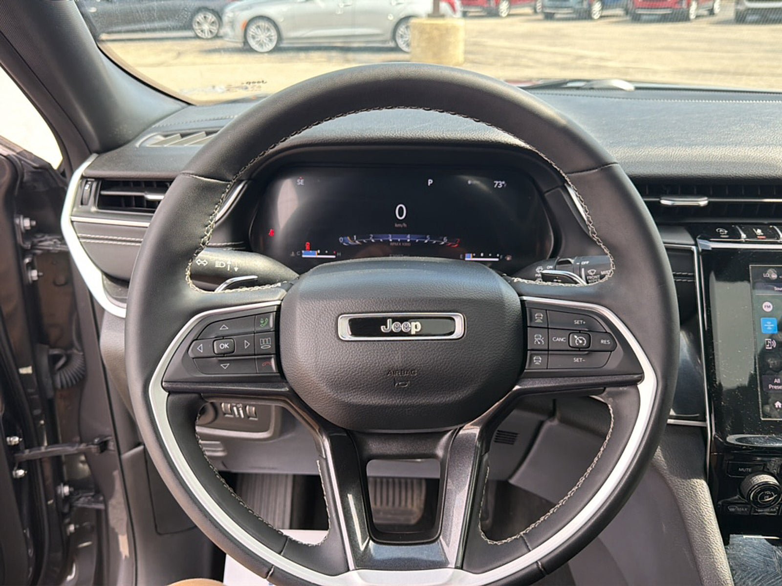 Used 2023 Jeep Grand Cherokee L Laredo AWD/4WD image 9