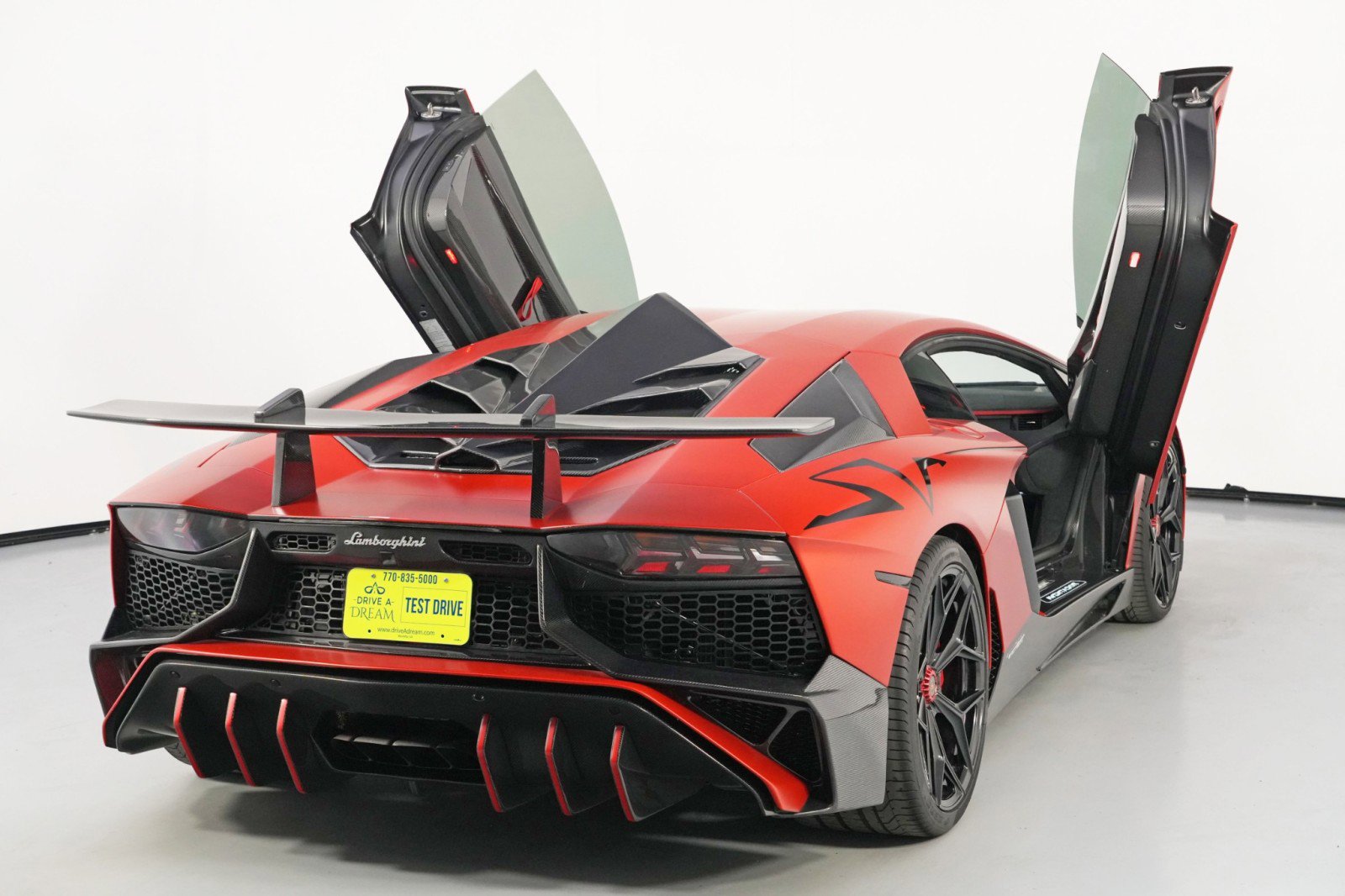 Used 2017 Lamborghini Aventador S image 62