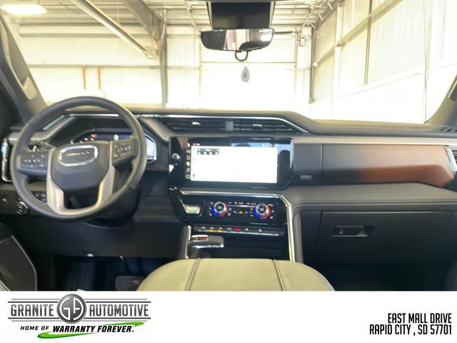 Used 2025 GMC Sierra 1500 Denali w/ Technology Package AWD/4WD image 18