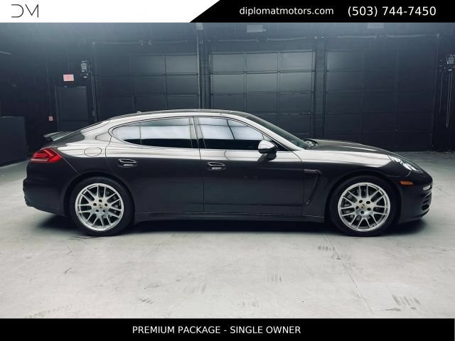 Used 2014 Porsche Panamera 4 AWD/4WD image 7