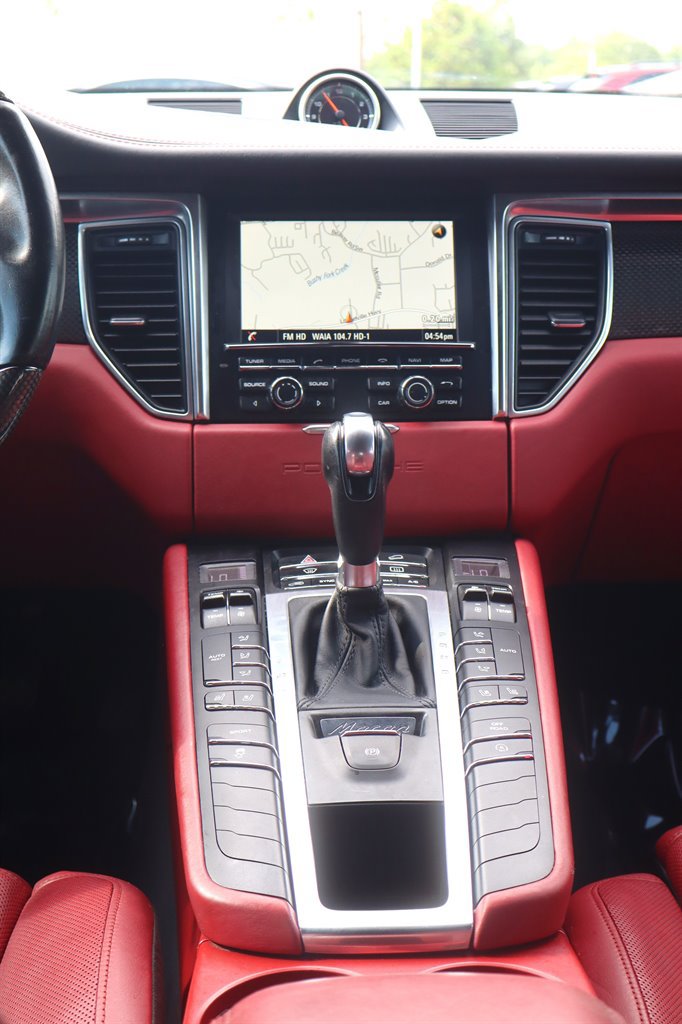 Used 2015 Porsche Macan S AWD/4WD image 16