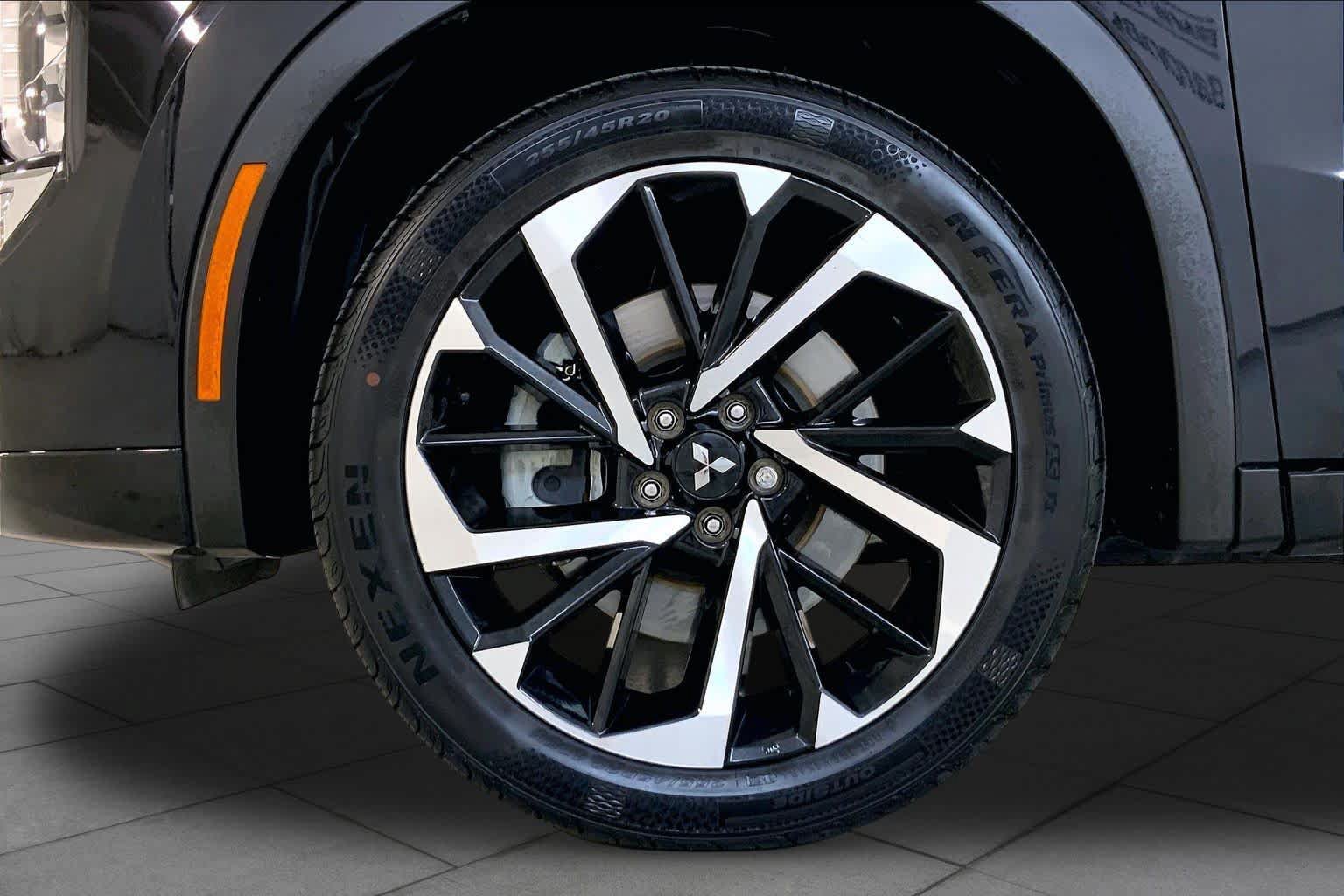 Used 2023 Mitsubishi Outlander SEL AWD/4WD image 10