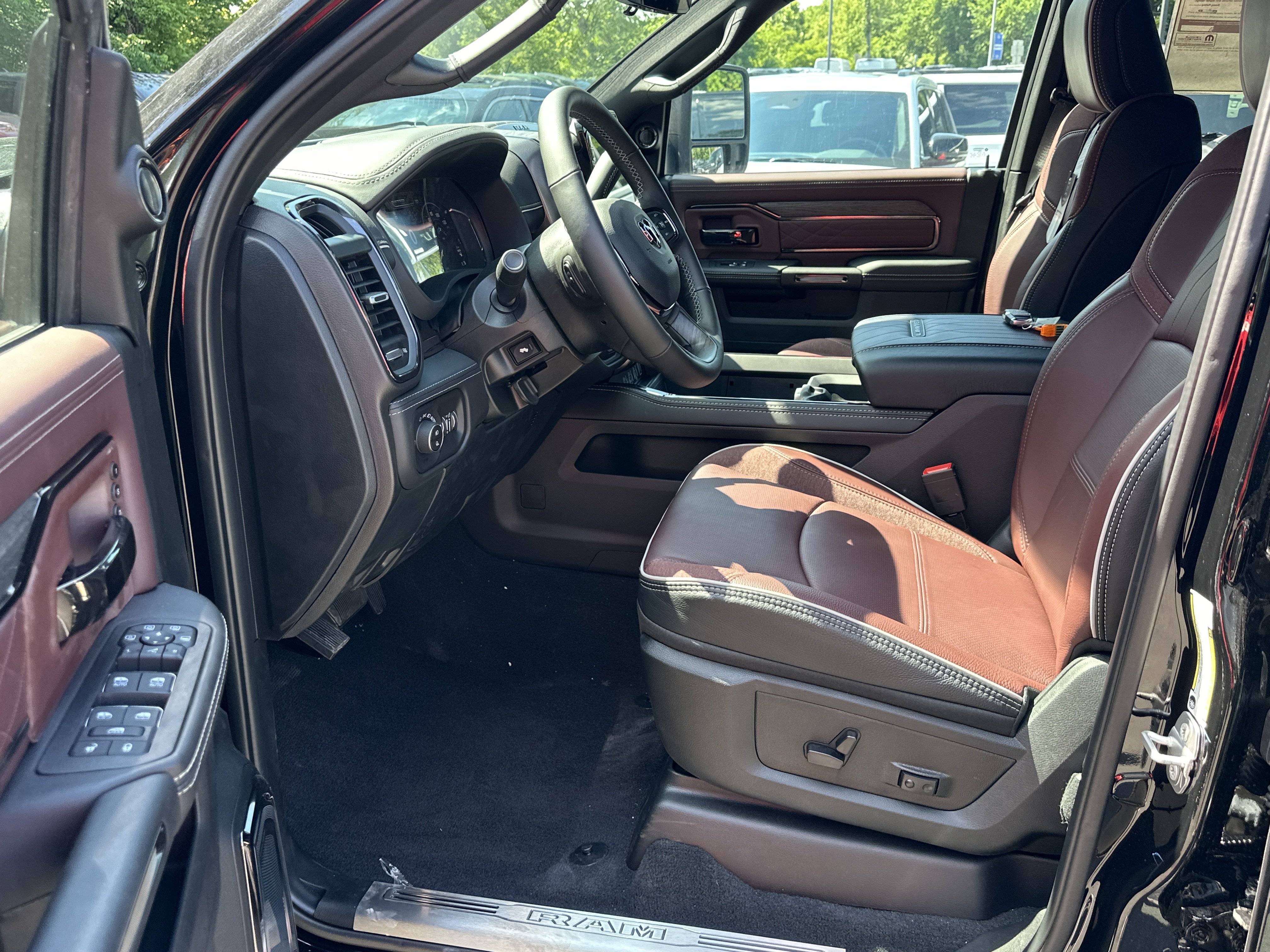 New 2026 RAM 2500 Limited AWD/4WD image 28