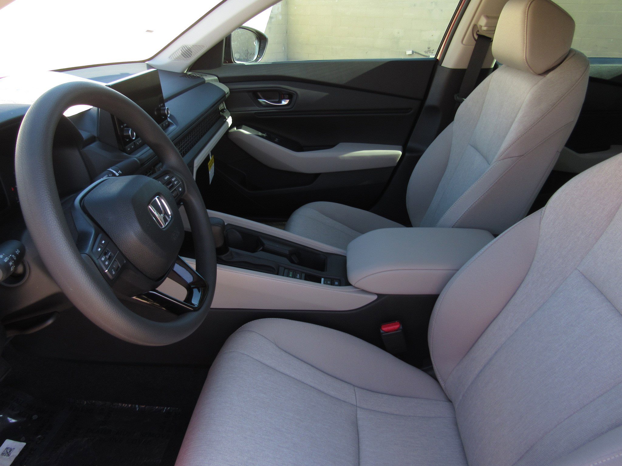 New 2025 Honda Accord SE image 13