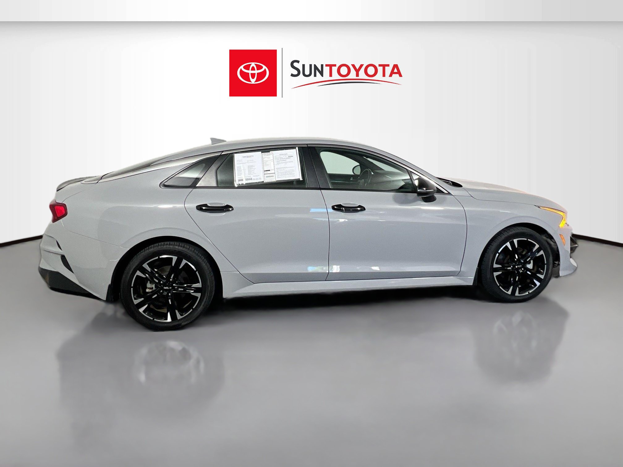 Used 2023 Kia K5 GT-Line w/ GT-Line Premium Package FWD image 2