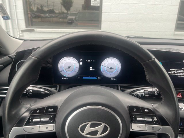 Used 2024 Hyundai Elantra Limited FWD image 12