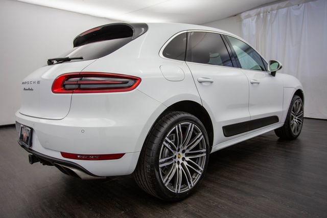 Used 2015 Porsche Macan Turbo image 30
