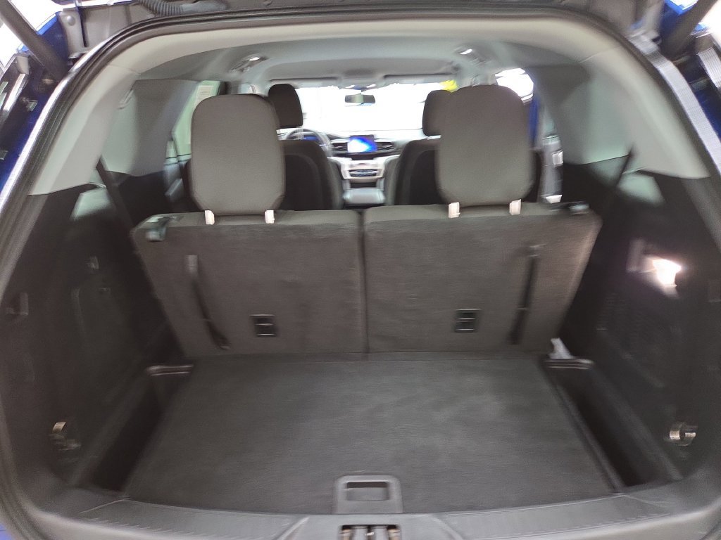 Used 2022 Ford Explorer XLT AWD/4WD image 9