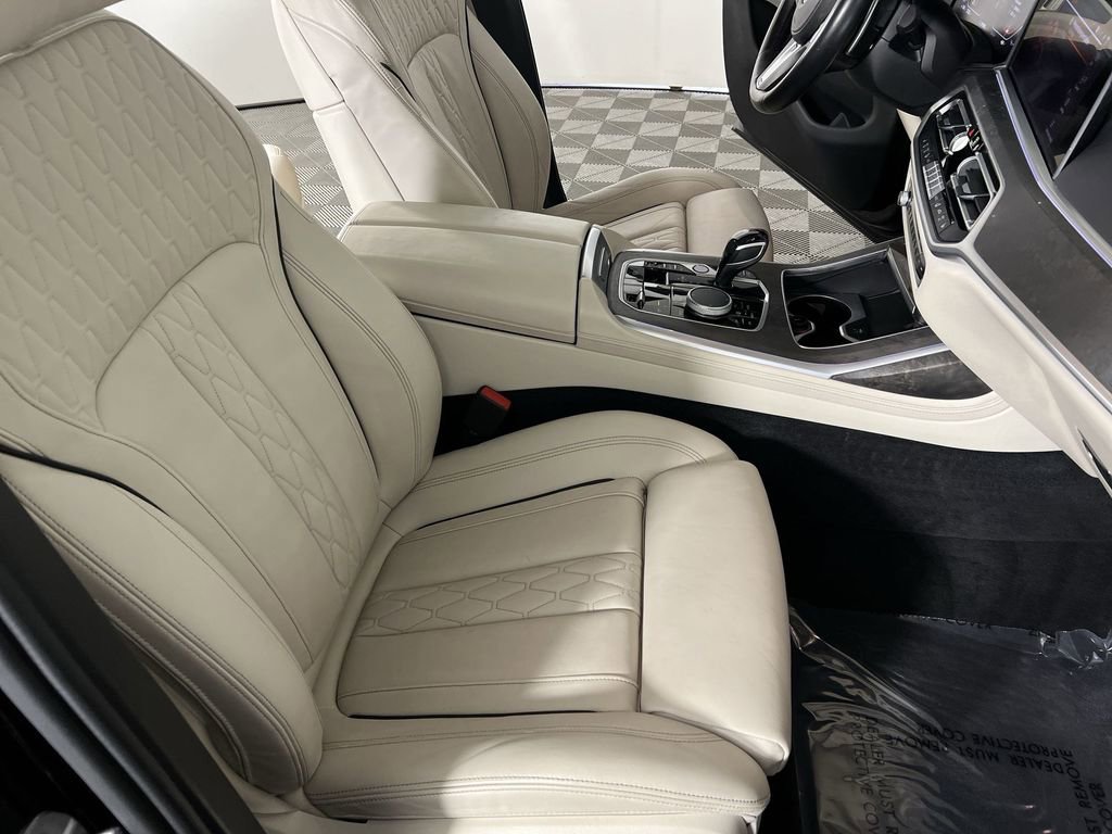Used 2021 BMW X7 xDrive40i w/ M Sport Package image 30