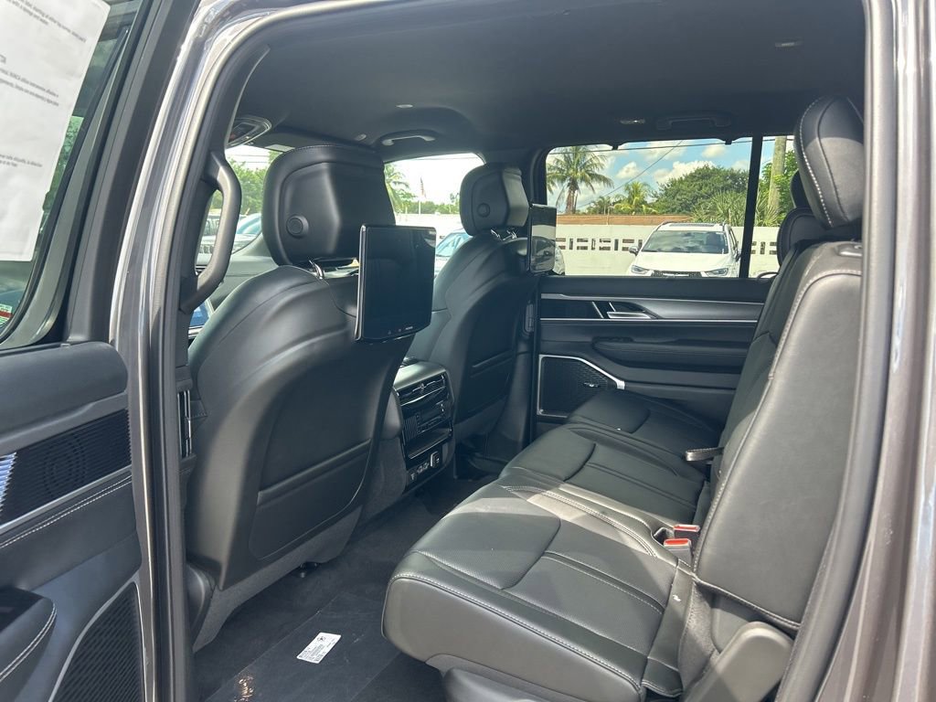 New 2025 Jeep Wagoneer Series II image 33