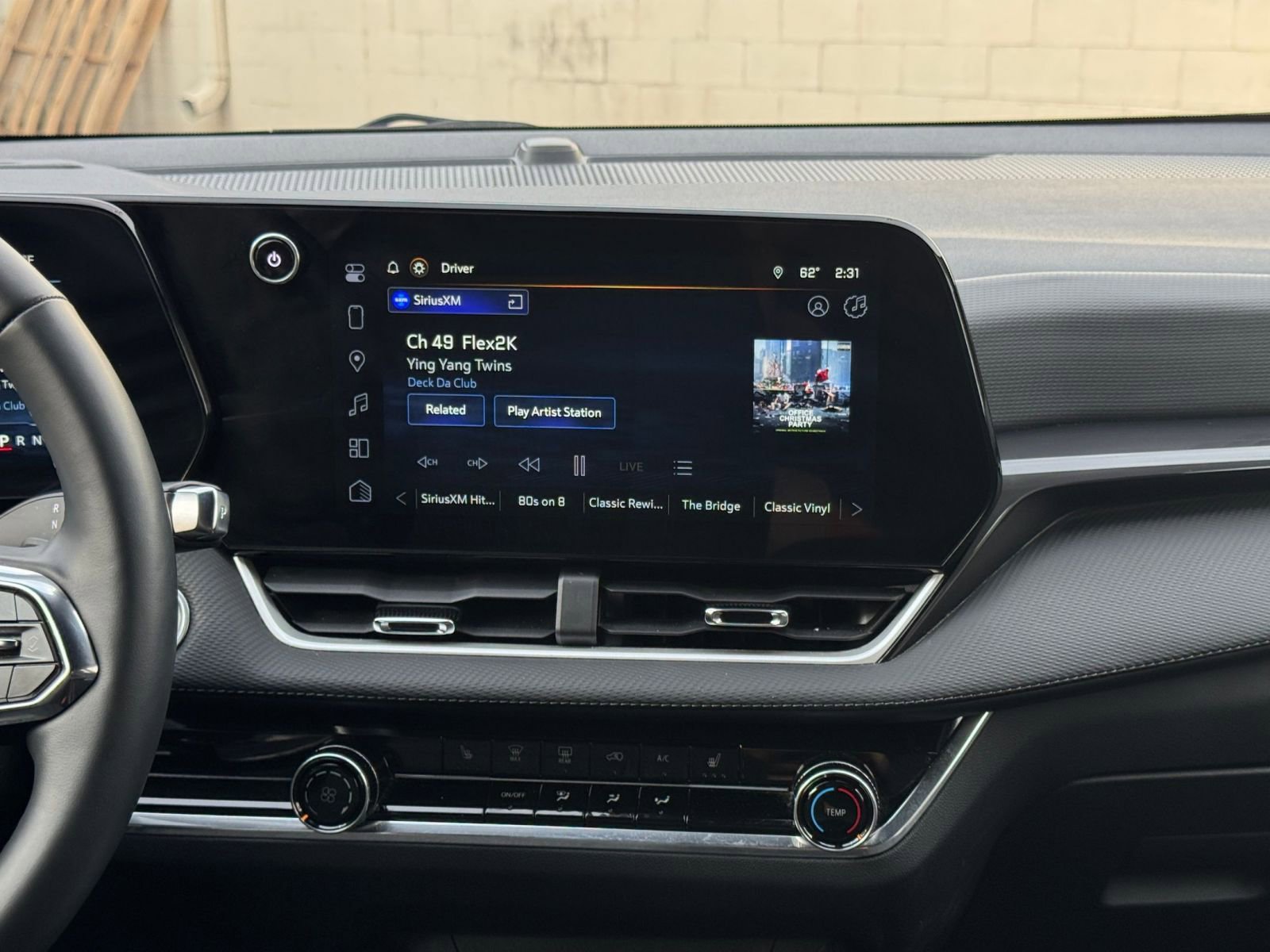 Used 2025 Chevrolet Equinox LT image 21