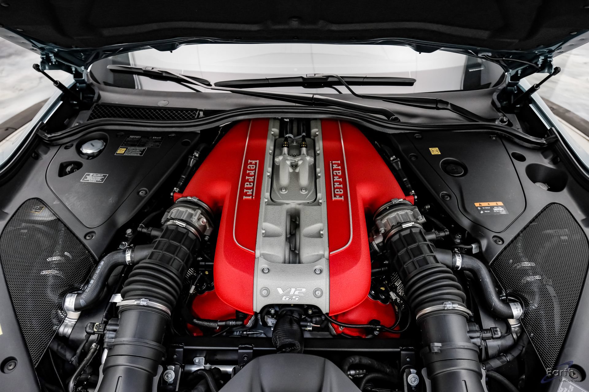 Used 2023 Ferrari 812 GTS RWD image 4