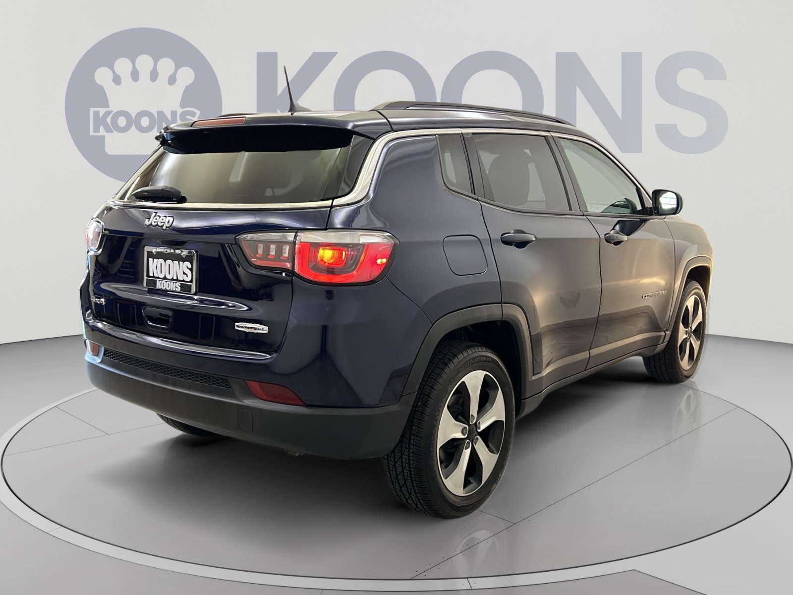 Used 2020 Jeep Compass Latitude w/ Cold Weather Group AWD/4WD image 8