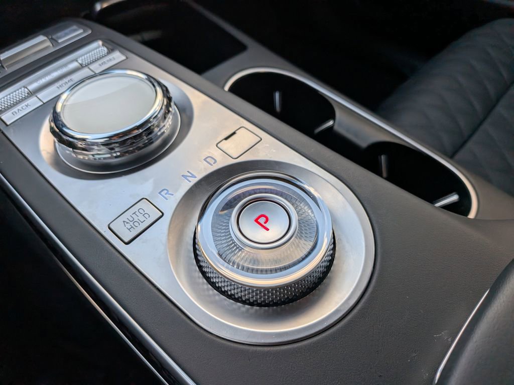 Used 2025 Genesis GV70 3.5T Sport w/ Sport Prestige Package image 24