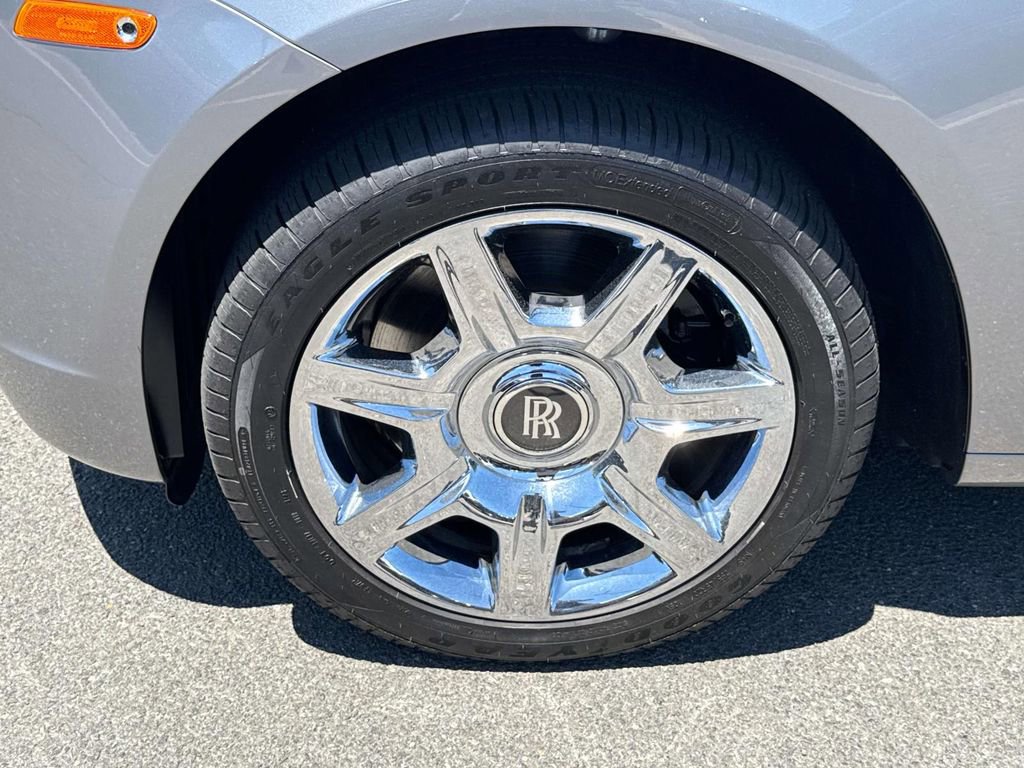 Used 2013 Rolls-Royce Ghost RWD image 7