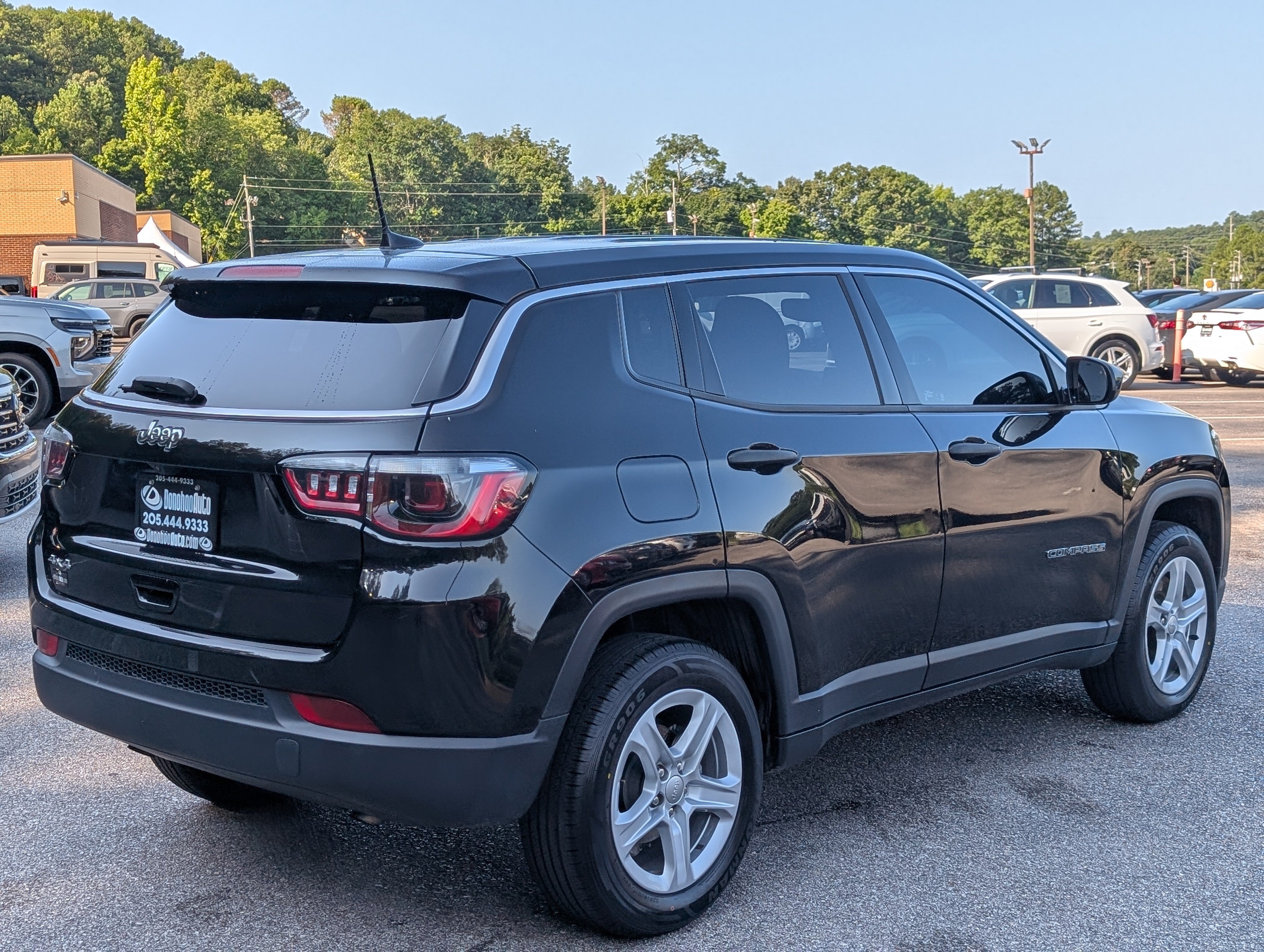 Used 2024 Jeep Compass Sport AWD/4WD image 9