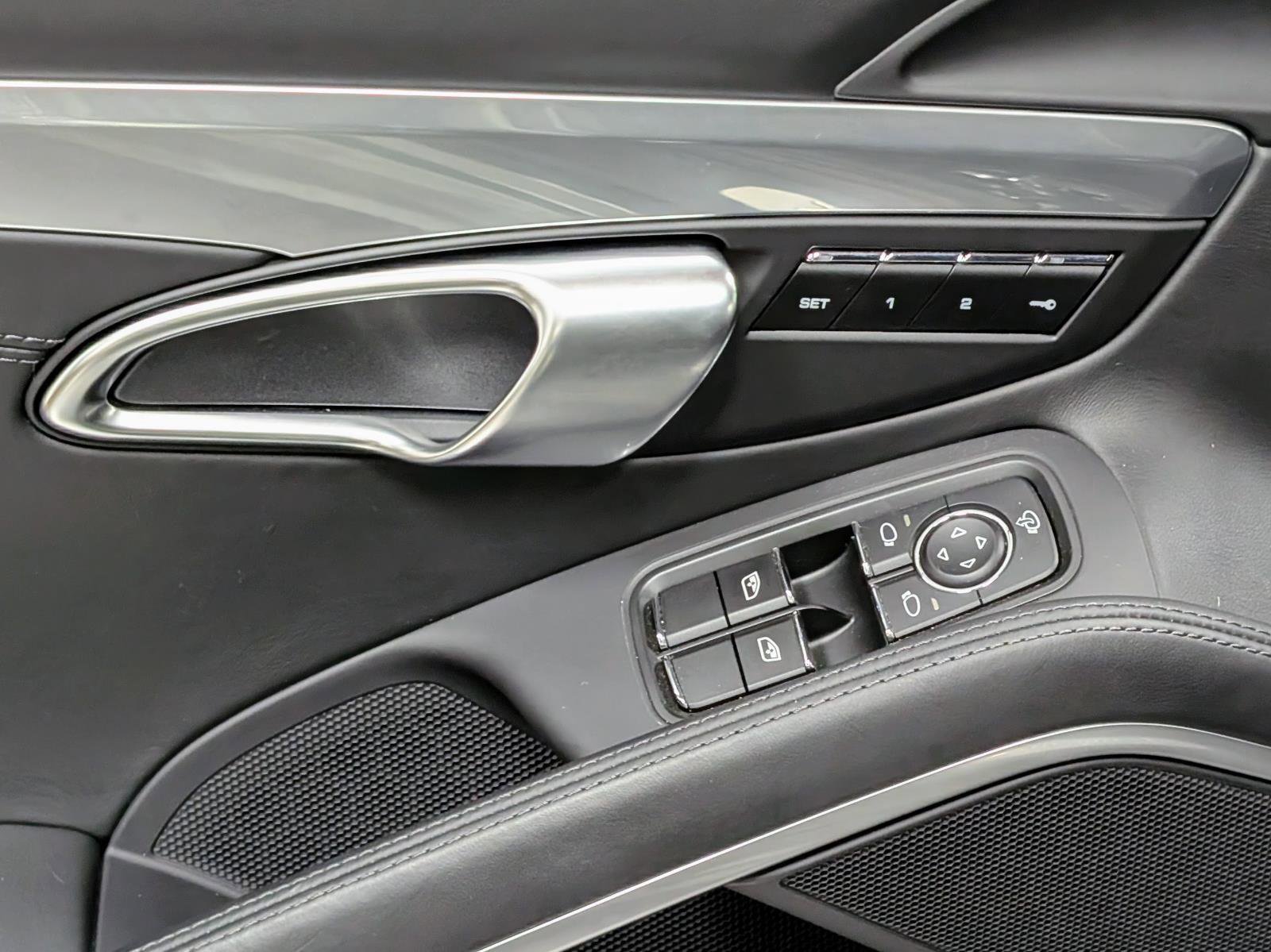 Used 2025 Porsche 718 Cayman S image 17