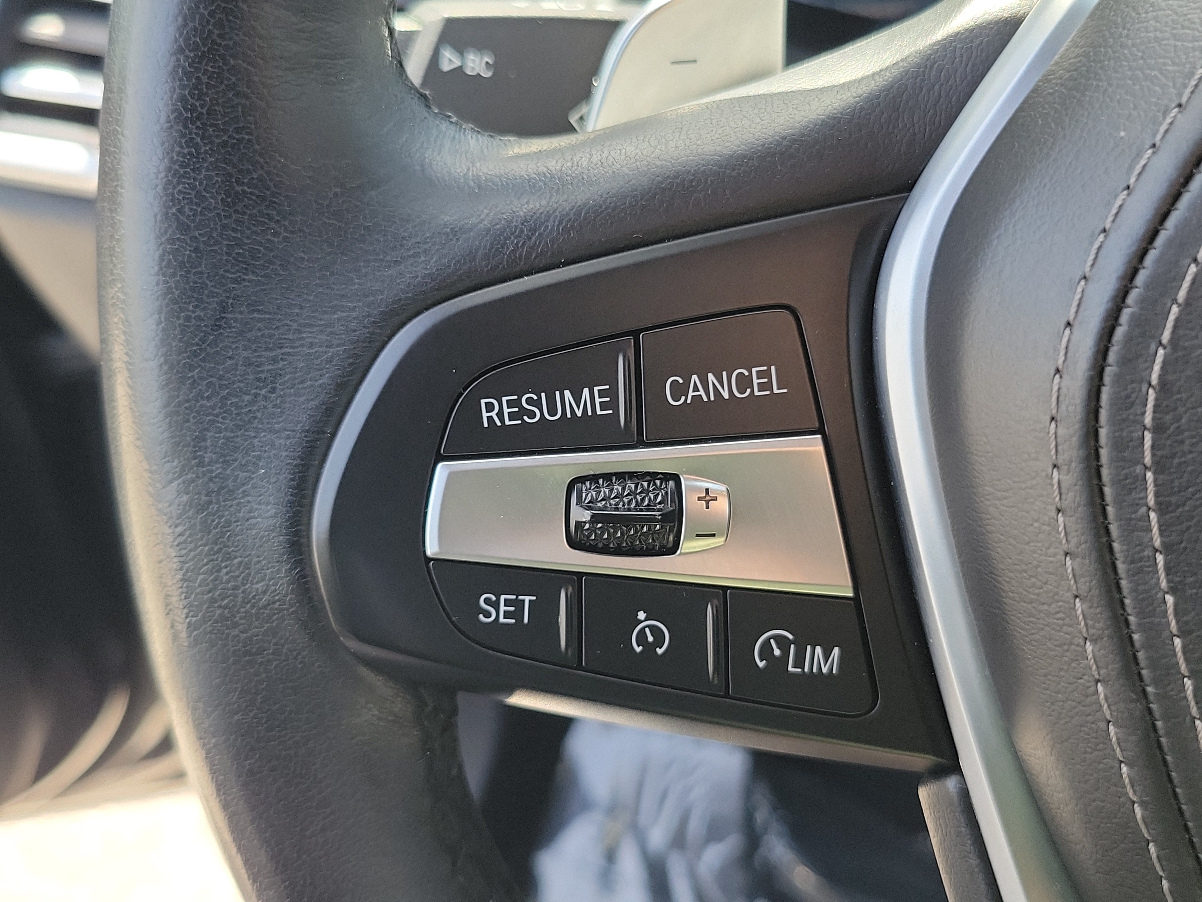 Used 2021 BMW X5 sDrive40i w/ Premium Package RWD image 23