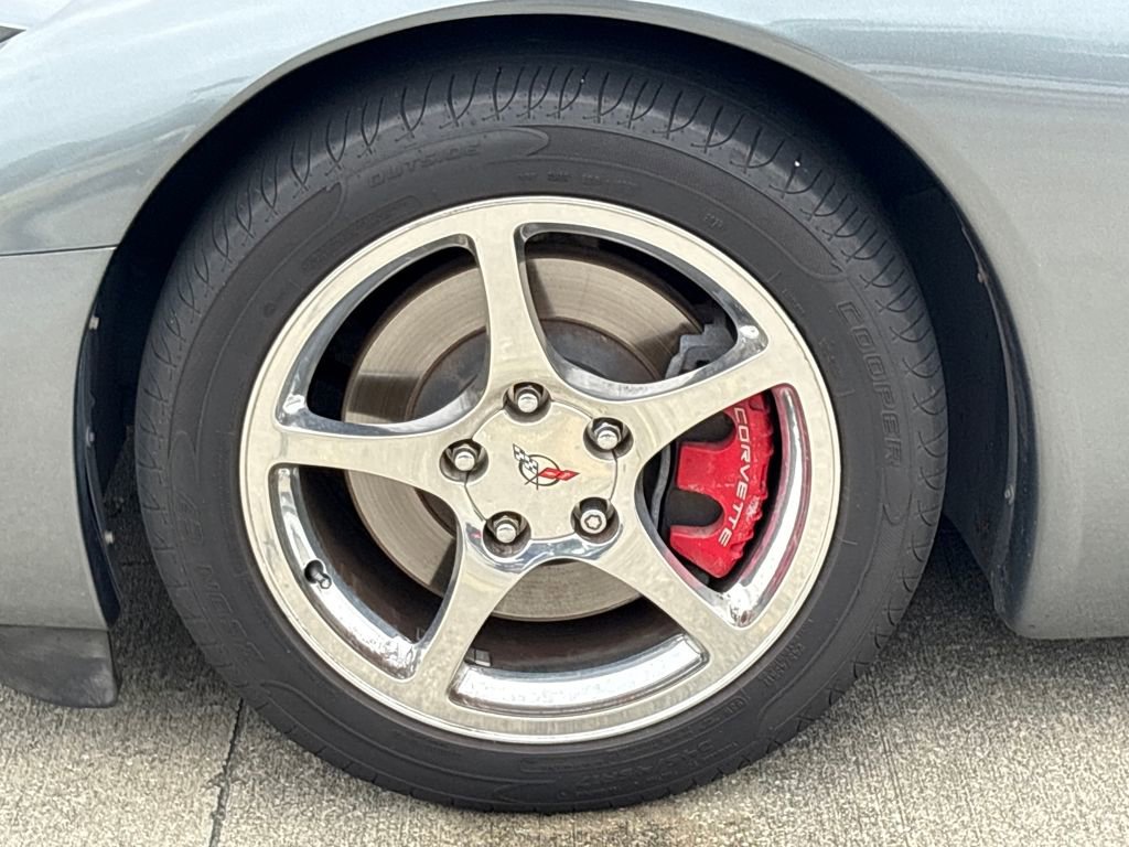 Used 2003 Chevrolet Corvette Coupe w/ Preferred Equipment Group image 12