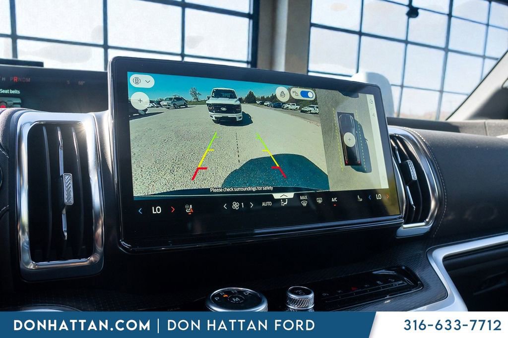 New 2026 Ford Expedition Max Platinum w/ Stealth Appearance Package AWD/4WD image 8