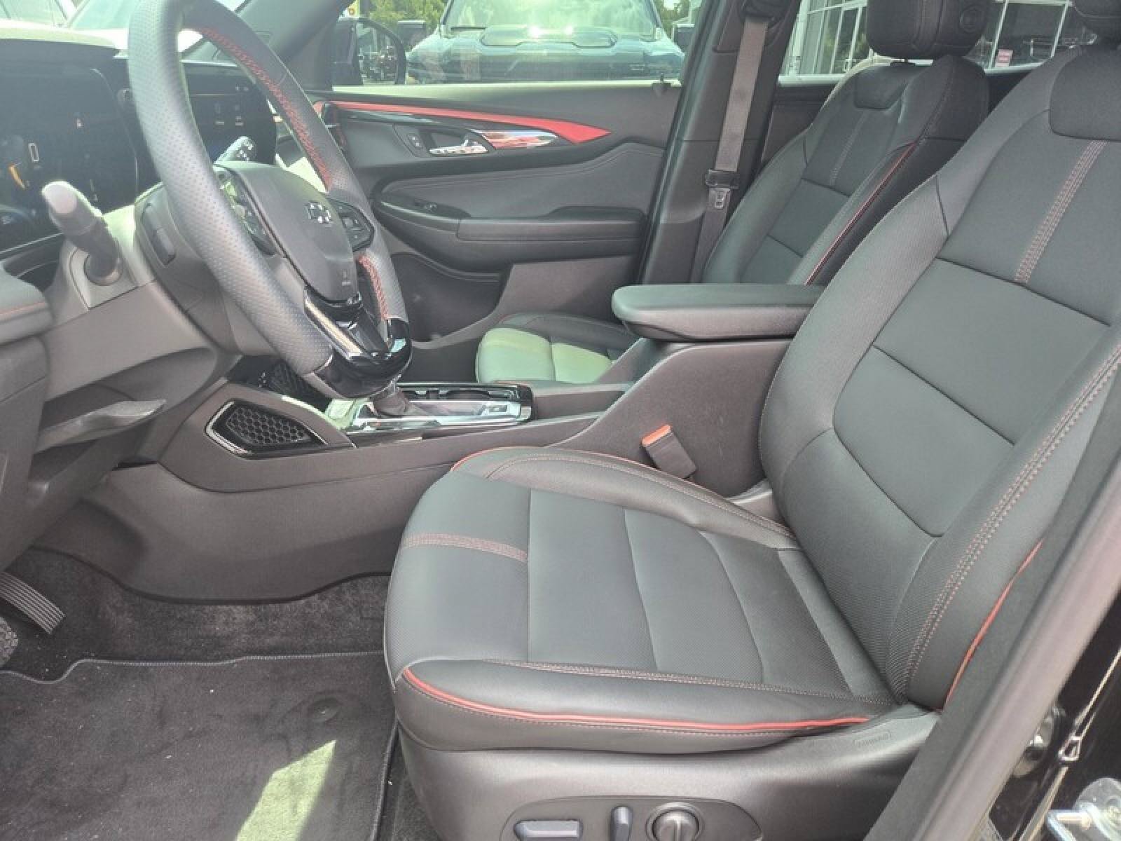 Used 2025 Chevrolet TrailBlazer RS w/ Driver Confidence Package FWD image 19
