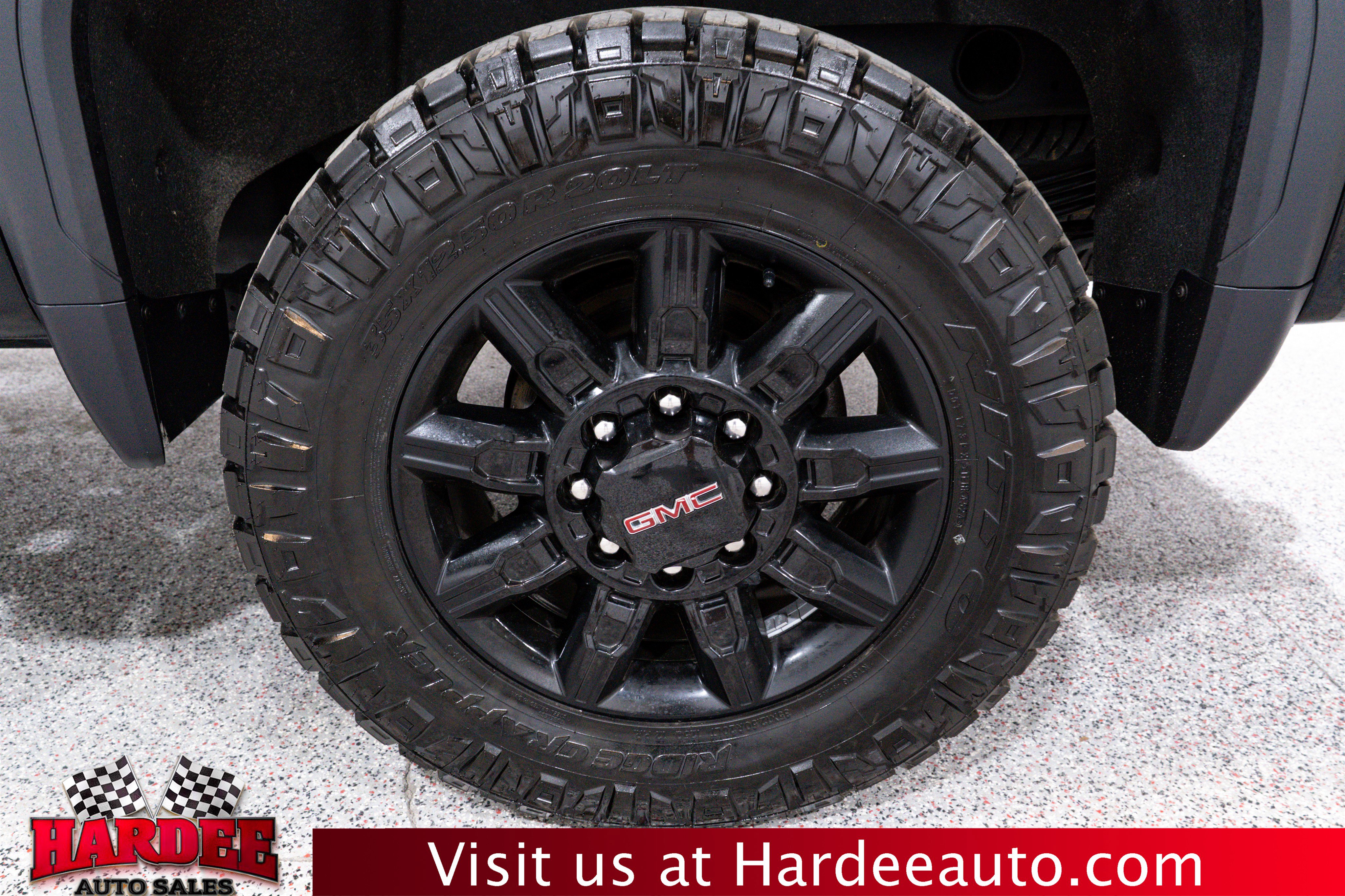 Used 2024 GMC Sierra 2500 AT4 w/ AT4 Preferred Package image 10