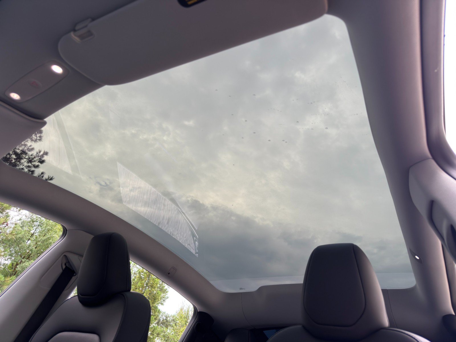 Used 2026 Tesla Model Y 2WD image 12