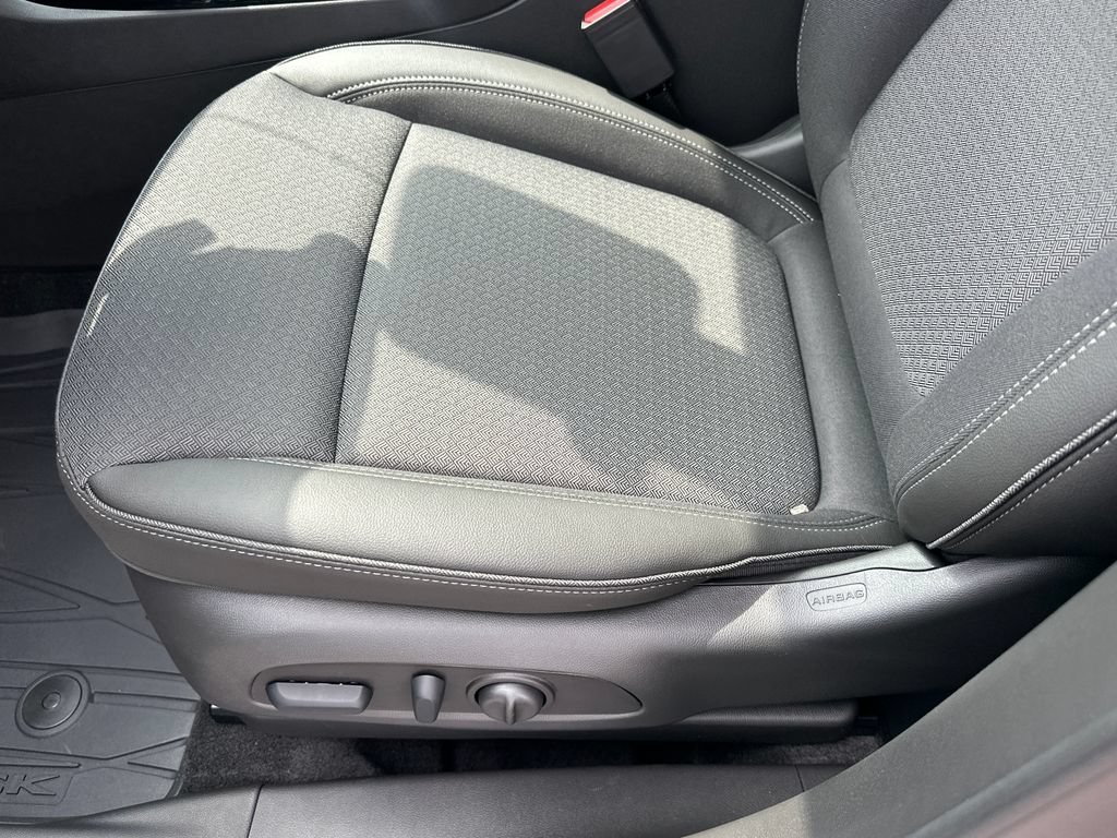New 2026 Buick Encore GX Preferred w/ Comfort Package AWD/4WD image 11