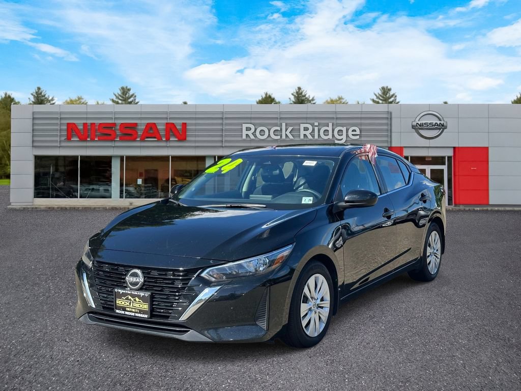 Certified 2024 Nissan Sentra S FWD image 2