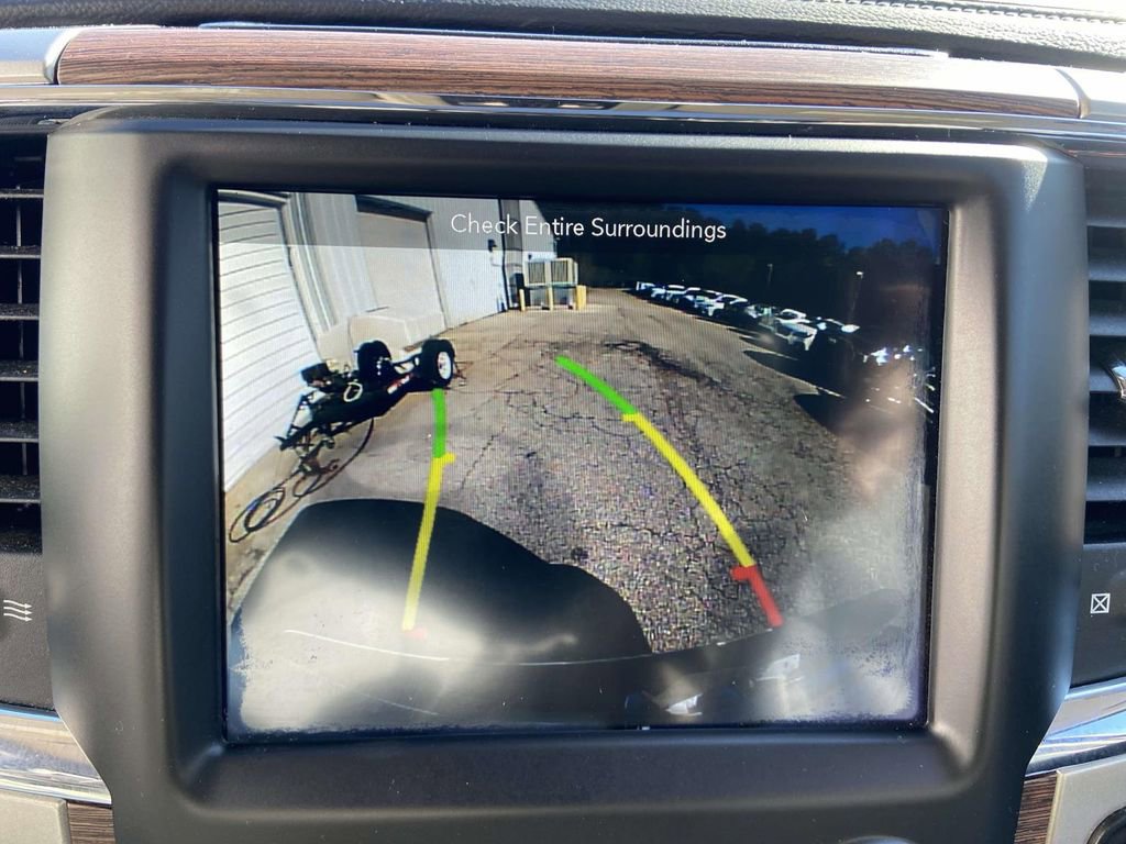 Used 2018 RAM 1500 Laramie image 25