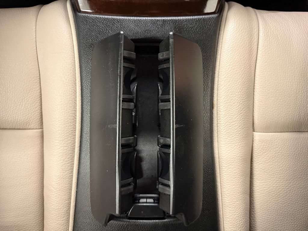 Used 2011 BMW 328i Convertible RWD image 23