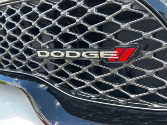Used 2022 Dodge Durango SXT w/ Blacktop Package AWD/4WD image 9