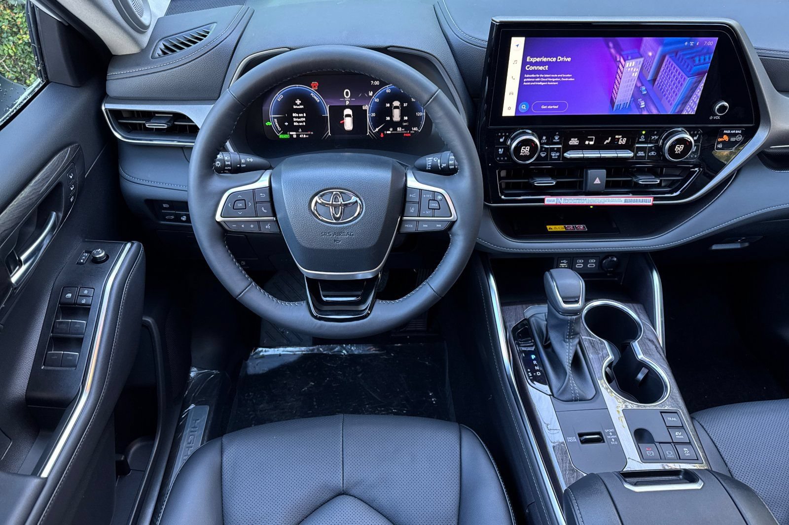 New 2026 Toyota Highlander Limited AWD/4WD image 16